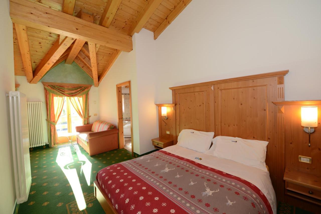 Hotel Sole Passo del Tonale Exterior photo